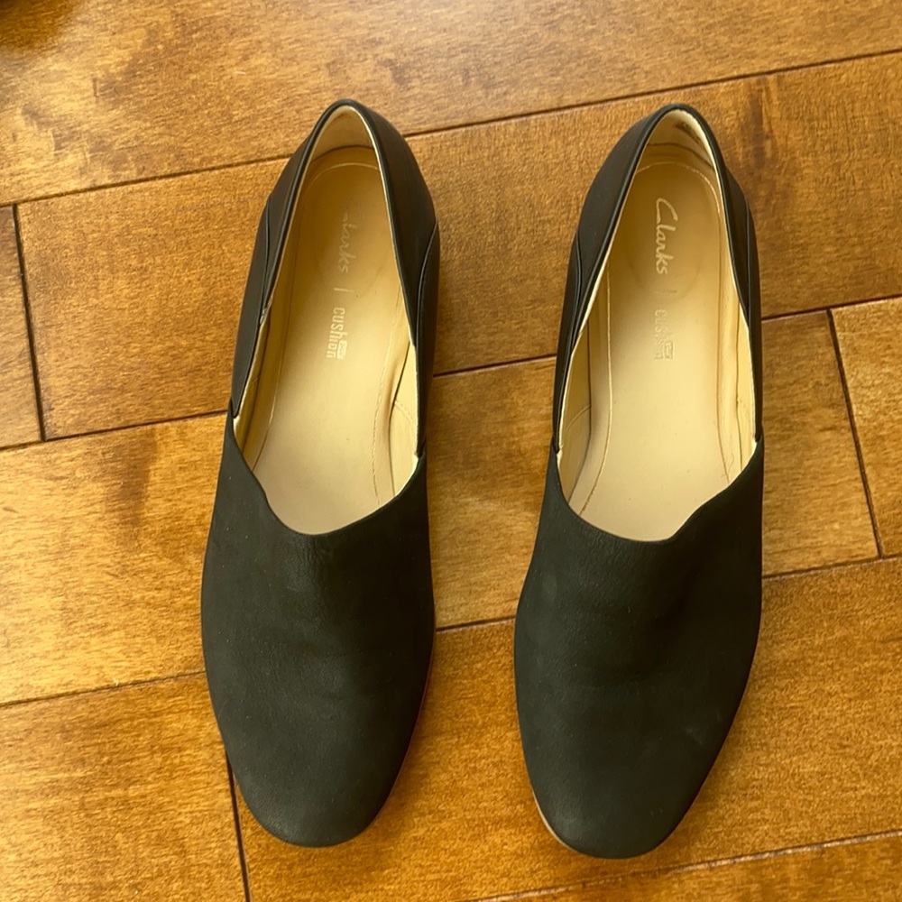 Clarks cushion plus size 9